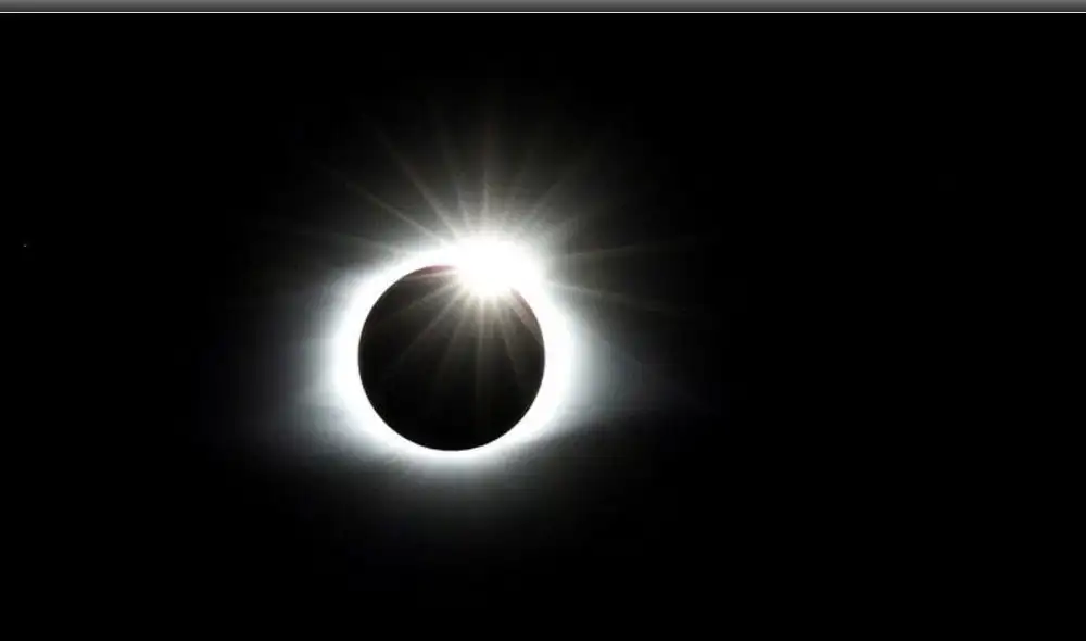 Cada vez que se avecina un eclipse, millones de personas se mantienen expectantes ante el espectacular evento astronómico. Foto: Martin Birk