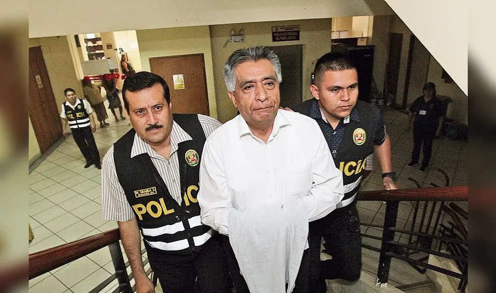 Cornejo Chinguel fue alcalde de Chiclayo durante el periodo 2015 - 2018. Fue detenido pocas semanas antes del término de su mandato. Foto: La República. Cornejo Chinguel fue alcalde de Chiclayo durante el periodo 2015 - 2018. Fue detenido pocas semanas antes del término de su mandato. Foto: La República.