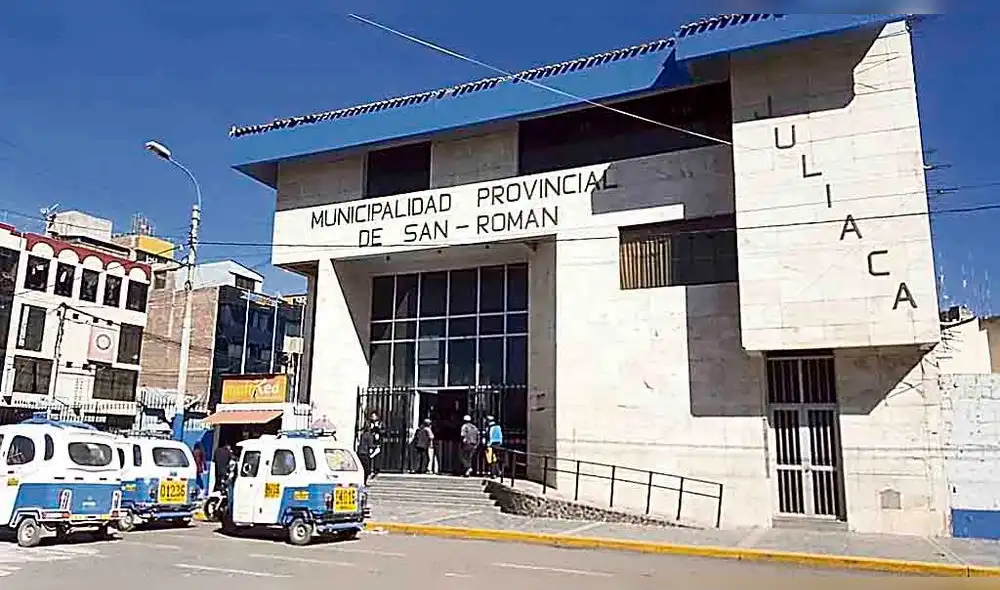Diligencia en sede de municipio provincial duró varias horas. Foto: La República