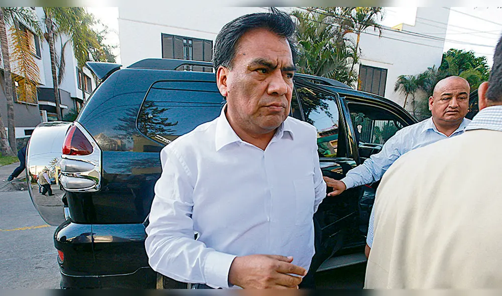 El excongresista aprista también fue denunciado constitucionalmente, en 2019, por el presunto delito de tráfico de influencias. Foto: La República