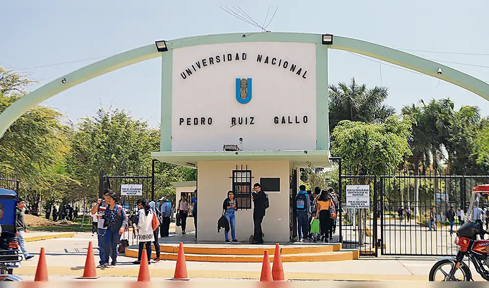 Estudiantes de medicina de la UNPRG esperan una pronta respuesta del gobernador regional. Foto: La República