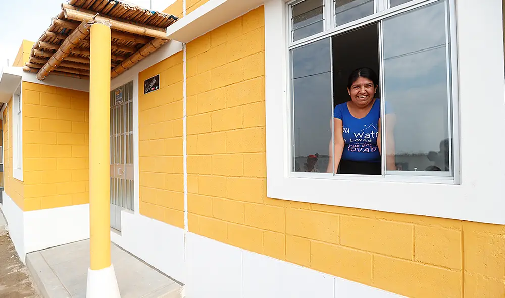 Se contempla mayores beneficios para que las familias de los niveles socioeconómicos D y E
accedan a una casa propia, digna y adecuada. Foto: MVCS.