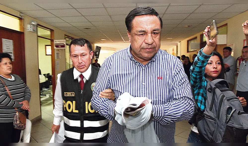 Exburgomaestre de Olmos también es investigado por caso Los Faenones y Los Temerarios del Crimen. Foto: La República Exburgomaestre de Olmos también es investigado por caso Los Faenones y Los Temerarios del Crimen. Foto: La República