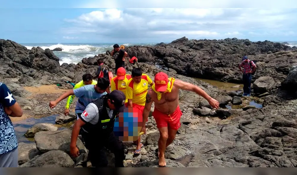 Personal de Salvataje recomienda respetar las banderas que indican el estado del mar. Foto: referencial/ PNP Personal de Salvataje recomienda respetar las banderas que indican el estado del mar. Foto: referencial/ PNP