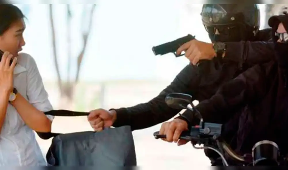 2019. Un grupo de delincuentes se apoderó de 55 mil soles, mientras que en Piura se llevaron 30 mil. 2019. Un grupo de delincuentes se apoderó de 55 mil soles, mientras que en Piura se llevaron 30 mil.