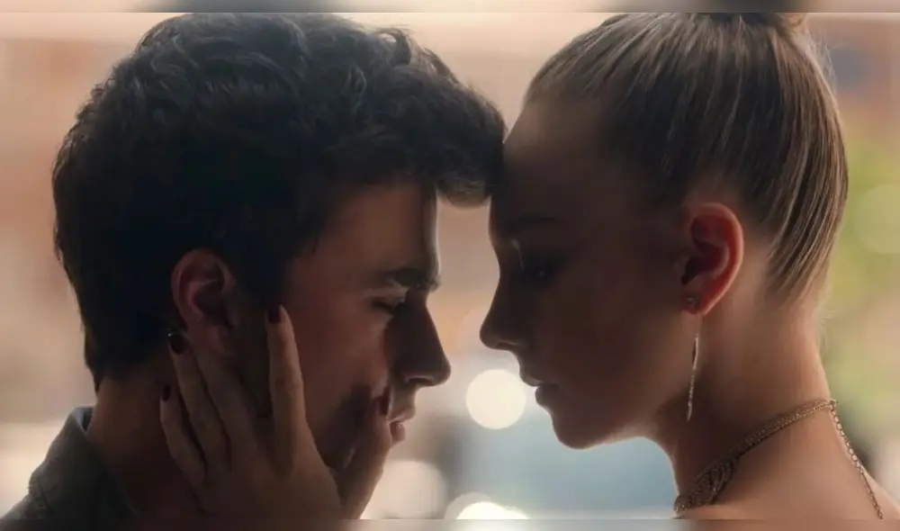 Este spin-off de Carla y Samuel inició como si se tratase de una escena sacada de una comedia romántica. Foto: Netflix Este spin-off de Carla y Samuel inició como si se tratase de una escena sacada de una comedia romántica. Foto: Netflix