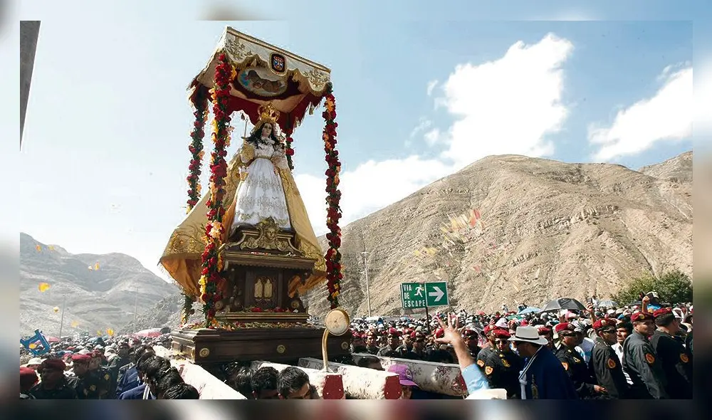 Cada año miles de fieles solían acudir al templo el 1 de mayo para visitar a la virgen. Foto: La República Cada año miles de fieles solían acudir al templo el 1 de mayo para visitar a la virgen. Foto: La República