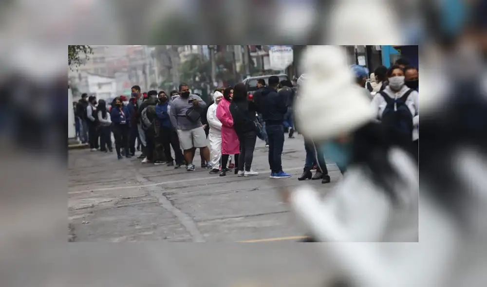 El número de muertes por coronavirus en el Perú bordea los 200.000. Foto: Jorge Cerdán / La República El número de muertes por coronavirus en el Perú bordea los 200.000. Foto: Jorge Cerdán / La República