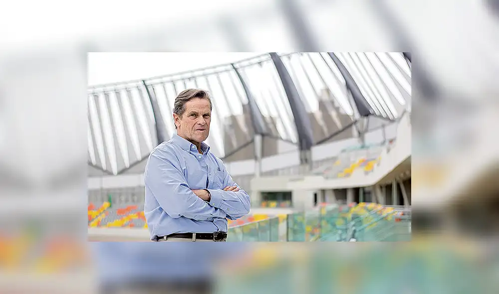 Contactos. De acuerdo con Carlos Neuhaus, el llamado Comando Vacuna empezó a trabajar por su cuenta y luego de publicaciones en medios recibieron la llamada del Gobierno para unir esfuerzos. (Foto: Antonio Melgarejo) Contactos. De acuerdo con Carlos Neuhaus, el llamado Comando Vacuna empezó a trabajar por su cuenta y luego de publicaciones en medios recibieron la llamada del Gobierno para unir esfuerzos. (Foto: Antonio Melgarejo)