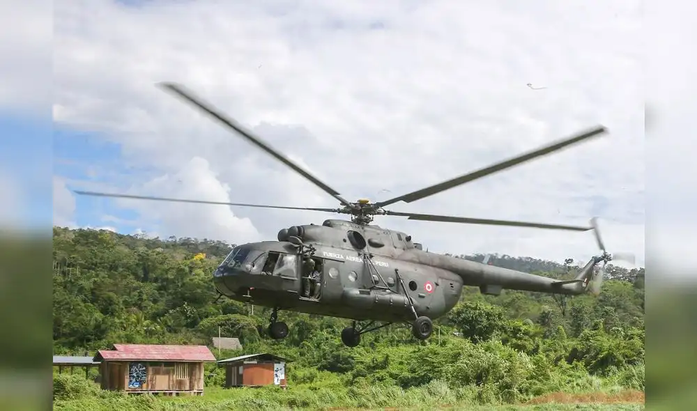 Helicóptero despegó este martes del Aeropuerto Internacional Jorge Chávez. Foto: difusión Helicóptero despegó este martes del Aeropuerto Internacional Jorge Chávez. Foto: difusión