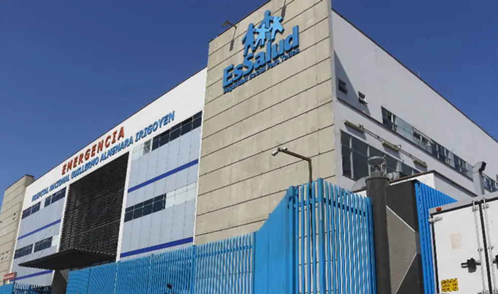 Pacientes continúan en lista de espera para camas UCI. Foto: Eric Villalobos / La República Pacientes continúan en lista de espera para camas UCI. Foto: Eric Villalobos / La República