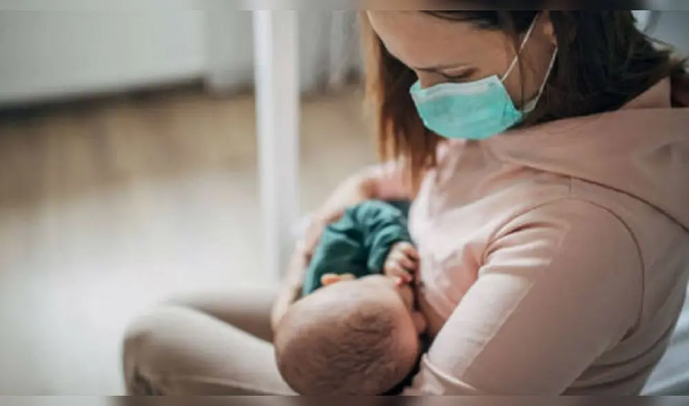 Los especialistas resaltan que la leche materna es un protector natural del bebé frente a la COVID-19. Foto: Edición Médica
