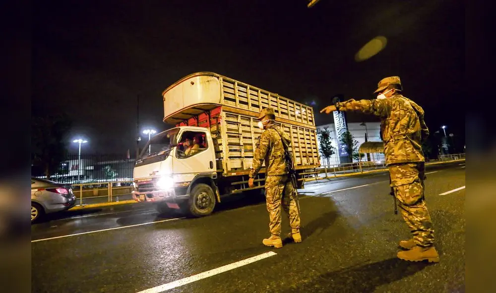 Fuerzas Armadas y la Policía supervisarán el cumplimiento irrestricto de las medidas. Foto: La República Fuerzas Armadas y la Policía supervisarán el cumplimiento irrestricto de las medidas. Foto: La República