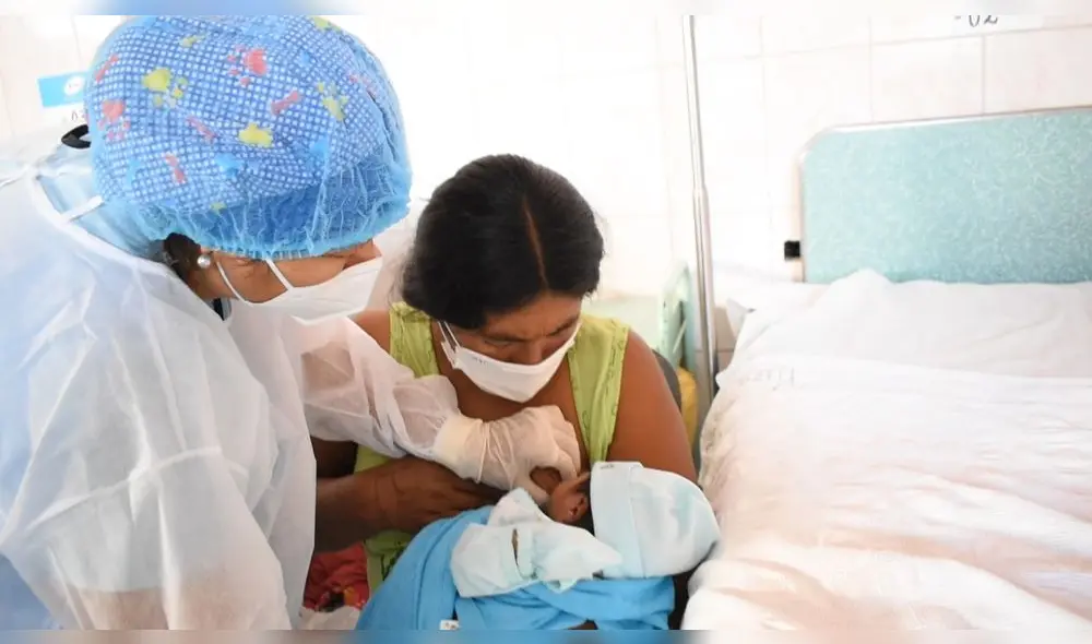Especialista señala que leche materna es el mejor alimento durante los primeros meses. Foto: difusión