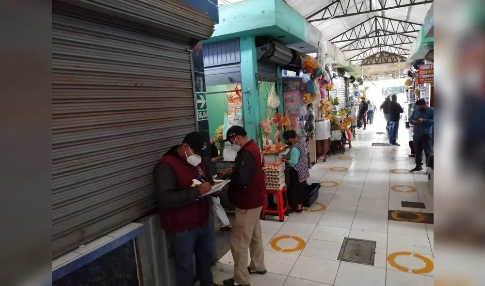 Mercados deberán implementar medidas de forma obligatoria desde el jueves 25. Foto: La República/referencial