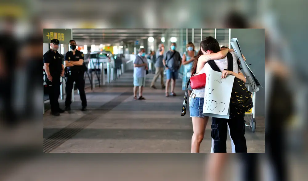 Los aeropuertos del mundo vienen modernizando sus procesos migratorios para hacerlos más rápidos y efectivos. Foto: EFE