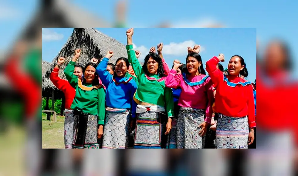 Mujeres mayores de 25 años podrán postular para una de las becas. Foto: Servindi