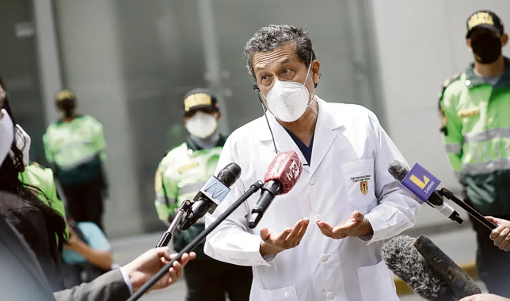 Germán Málaga señala que actuaron "de buena fe" al vacunar a altos funcionarios. Foto: La República Germán Málaga señala que actuaron "de buena fe" al vacunar a altos funcionarios. Foto: La República