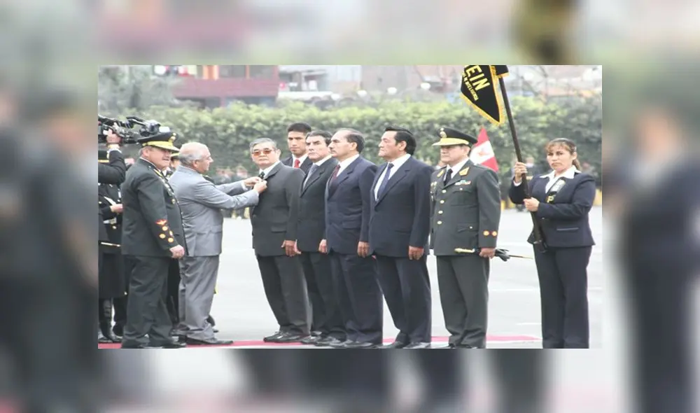 Congresistas de oposición cuestionaron que no se haya invitado a la Parada Militar a miembros del GEIN y del Comando Chavín de Huántar. Foto: Virgilio Grajeda Congresistas de oposición cuestionaron que no se haya invitado a la Parada Militar a miembros del GEIN y del Comando Chavín de Huántar. Foto: Virgilio Grajeda