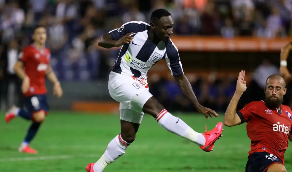 Cristian Zúñiga no marcó ningún gol en Alianza Lima. Foto: Grupo La República Cristian Zúñiga no marcó ningún gol en Alianza Lima. Foto: Grupo La República