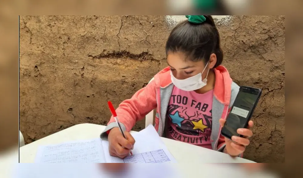En el 2020, miles de alumnos no recibieron clases virtuales. Foto: Andina