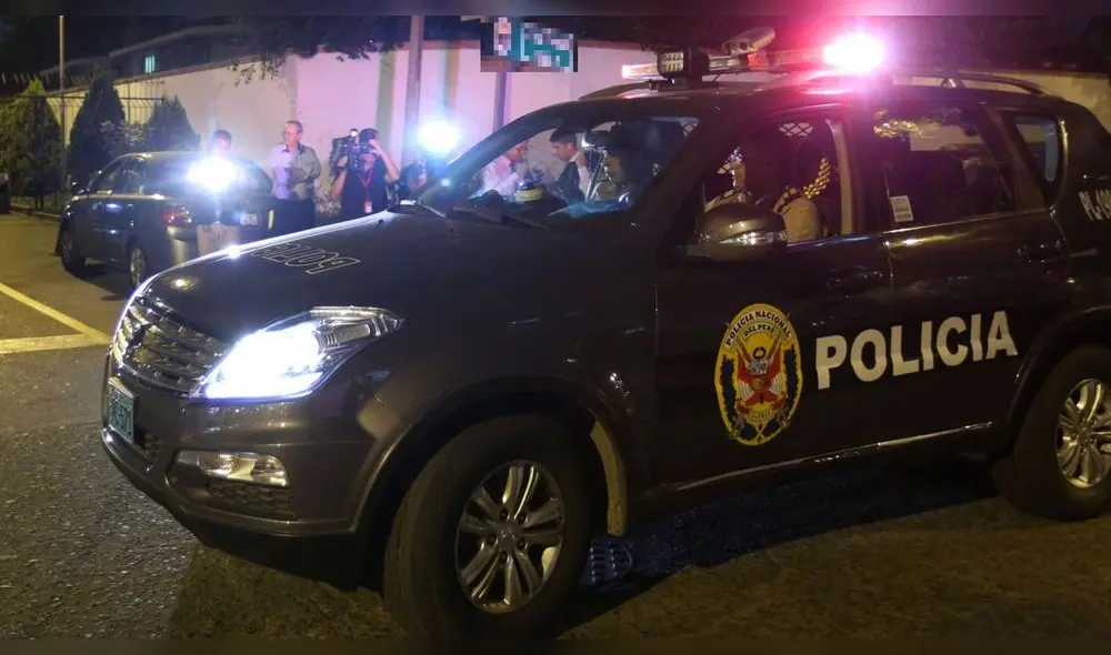 La Policía patrulló por los alrededores de la zona del atraco para atrapar a los delincuentes. Foto: difusión
