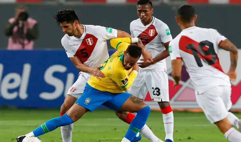 El último partido de Carlos Zambrano con la selección peruana fue contra Brasil en noviembre de 2020. Foto: EFE