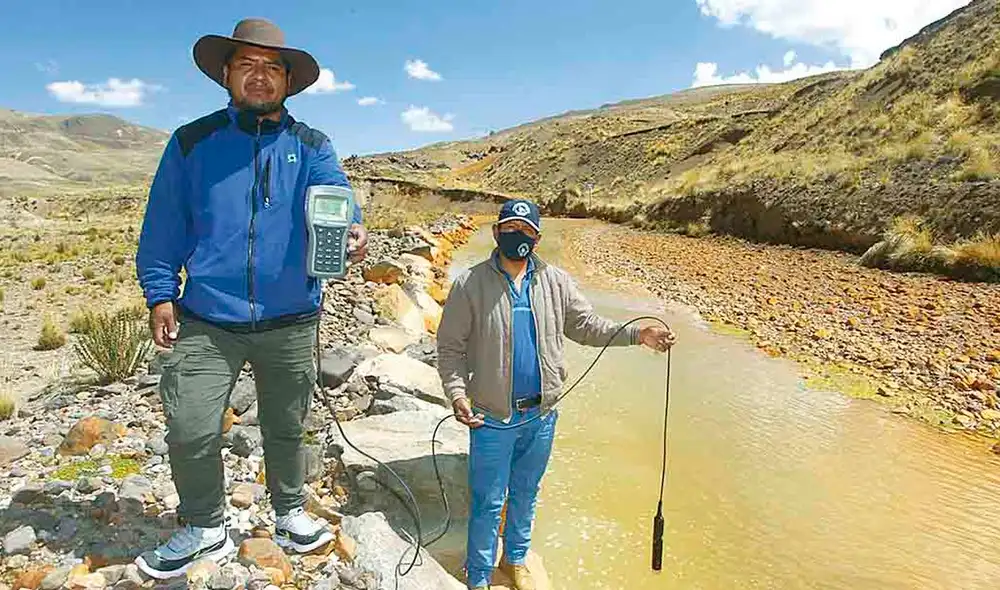Pobladores también denunciaron contaminación de aguas de cuenca de Llallimayo. Foto: Juan Carlos Cisneros, La República Pobladores también denunciaron contaminación de aguas de cuenca de Llallimayo. Foto: Juan Carlos Cisneros, La República