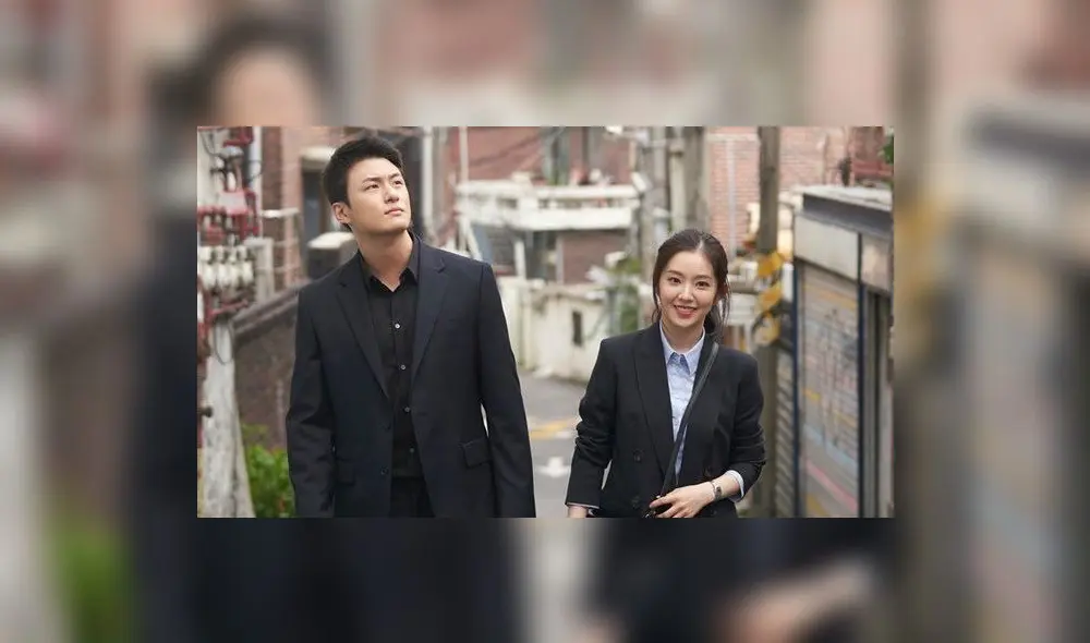 Shin Seung Ho junto a Irene de Red Velvet en Double Patty. Foto: KT