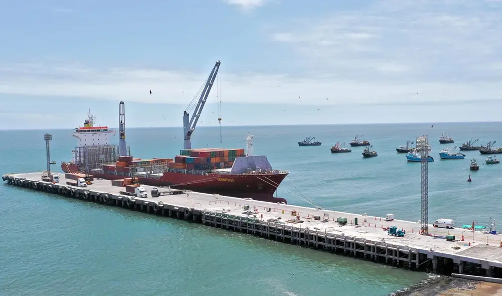 Puerto de Ilo en Moquegua. Foto: MTC