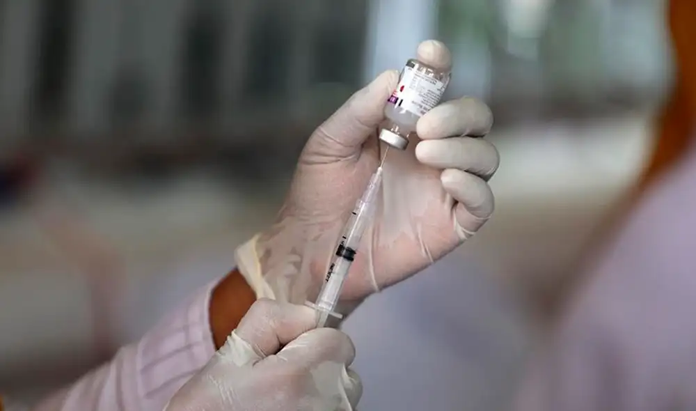 Johnson & Johnson desarrolla sus ensayos clínicos de fase 3 también en Perú. Foto: EFE Johnson & Johnson desarrolla sus ensayos clínicos de fase 3 también en Perú. Foto: EFE