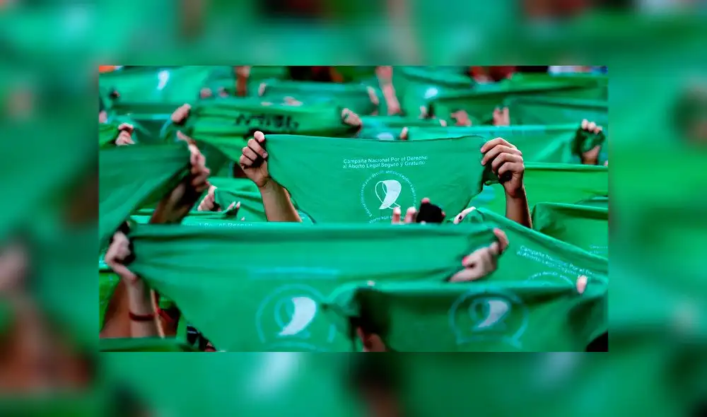 El pañuelo verde es el símbolo a favor del aborto legal en Argentina. Foto: difusión El pañuelo verde es el símbolo a favor del aborto legal en Argentina. Foto: difusión
