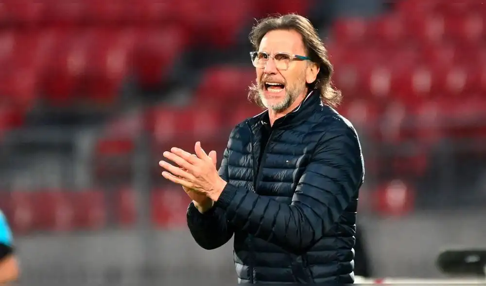 Ricardo Gareca solo logró un punto de 12 posibles en cuatro fechas de las eliminatorias. Foto: Prensa FPF