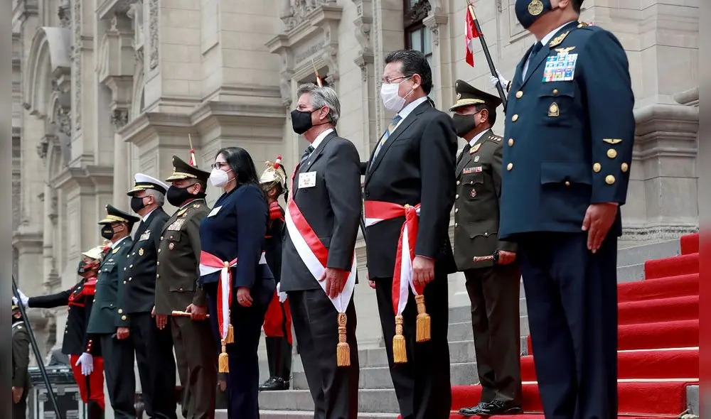Francisco Sagasti acompañado de ministros y jefes de las FF.AA. Foto: Presidencia Francisco Sagasti acompañado de ministros y jefes de las FF.AA. Foto: Presidencia