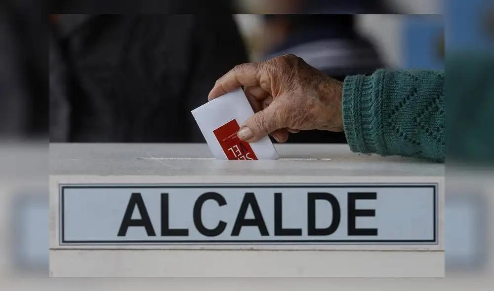 Las elecciones en Chile se llevarán a cabo este 15 y 16 de mayo, por ello el gobierno ha impuesto la ley seca durante los días que dure el proceso electoral. Foto: EFE Las elecciones en Chile se llevarán a cabo este 15 y 16 de mayo, por ello el gobierno ha impuesto la ley seca durante los días que dure el proceso electoral. Foto: EFE