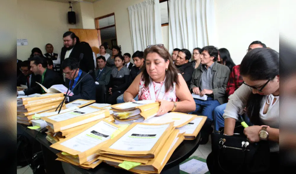 Karim Ninaquispe afirmó que el plazo otorgado por ODCI para realizar sus descargos es muy corto. Foto: La República Karim Ninaquispe afirmó que el plazo otorgado por ODCI para realizar sus descargos es muy corto. Foto: La República