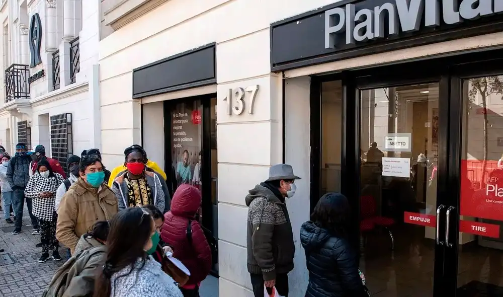 El FMI advirtió que el sistema necesitará una fuerte regulación para seguir reduciendo las altas tasas que pagan los usuarios en algunos países. Foto: AFP