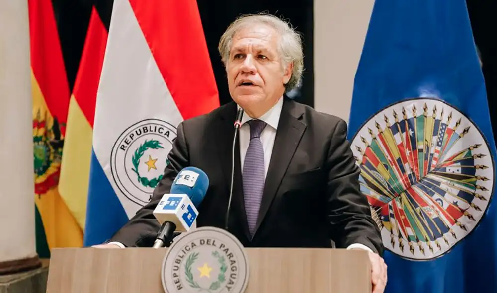 Almagro no precisó si se refería a las exclusiones de Forsyth y López Aliaga. Foto: EFE