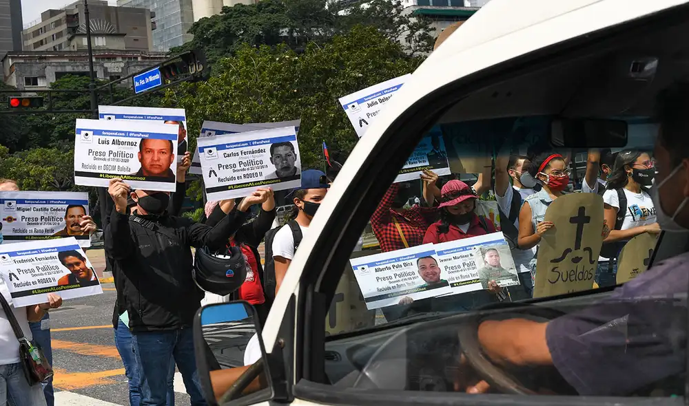 Del total de detenidos, indicó la ONG en su cuenta de Twitter, 327 son hombres y 26 mujeres. Foto: AFP Del total de detenidos, indicó la ONG en su cuenta de Twitter, 327 son hombres y 26 mujeres. Foto: AFP