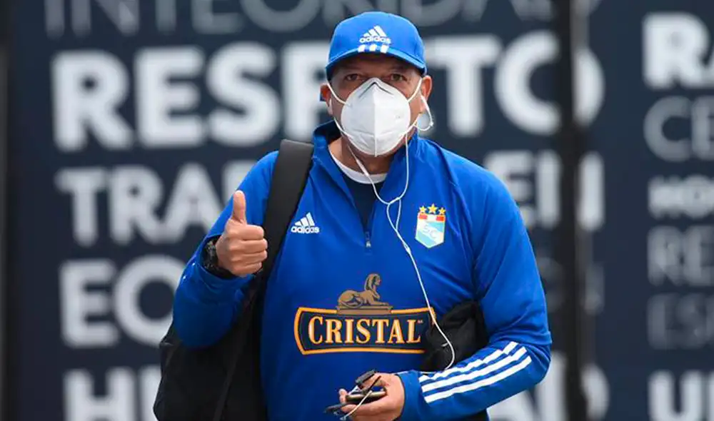 Roberto Mosquera será técnico de Sporting Cristal hasta el 2022. Foto: Sporting Cristal Roberto Mosquera será técnico de Sporting Cristal hasta el 2022. Foto: Sporting Cristal