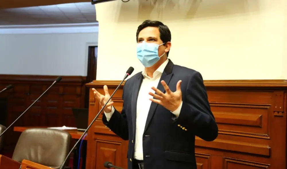 La propuesta de ley tiene como objeto autorizar a las empresa para la compra, importación, almacenaje, distribución y aplicación gratuita de las vacunas contra la COVID-19 a los trabajadores. Foto: difusión La propuesta de ley tiene como objeto autorizar a las empresa para la compra, importación, almacenaje, distribución y aplicación gratuita de las vacunas contra la COVID-19 a los trabajadores. Foto: difusión