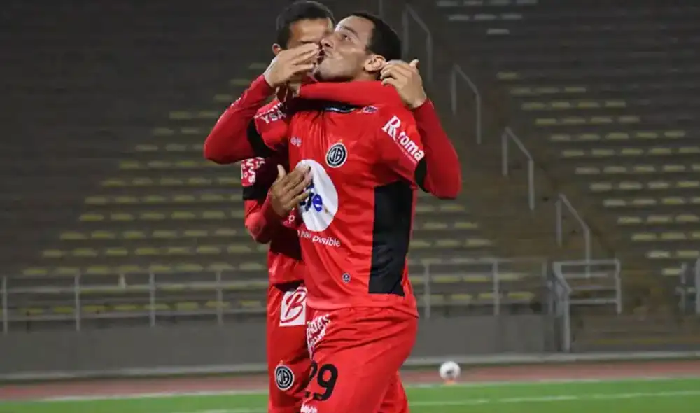 El delantero nacional, Alfredo Carrillo, es un referente en Juan Aurich. Foto: FPF