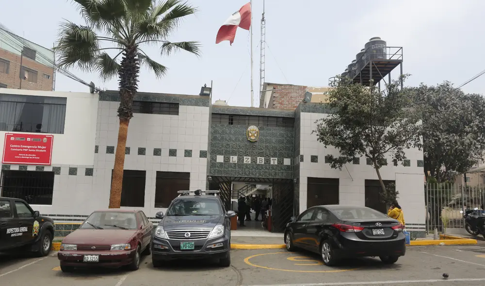 Detenidos fueron trasladados a comandancia policial para continuar con las diligencias. Foto referencial: La República Detenidos fueron trasladados a comandancia policial para continuar con las diligencias. Foto referencial: La República