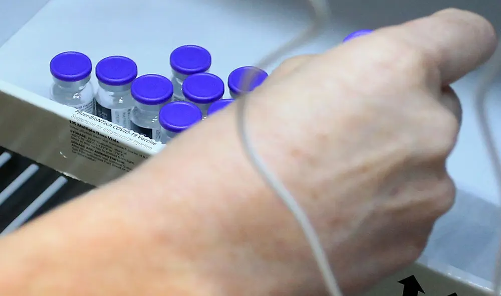 La vacuna de Pfizer ya se aplica en Reino Unido y Estados Unidos. Foto: AFP