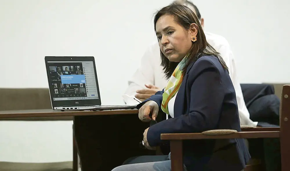 Nidia Vílchez pide que los actuales dirigentes del Apra deben dejar sus cargos cuando busquen registrarse como nuevo partido. Foto: La República