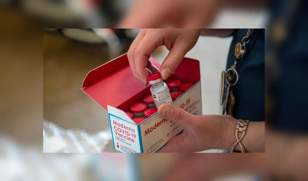 Las dosis de Moderna estarán disponibles en Reino Unido a partir de marzo. Foto: AFP Las dosis de Moderna estarán disponibles en Reino Unido a partir de marzo. Foto: AFP