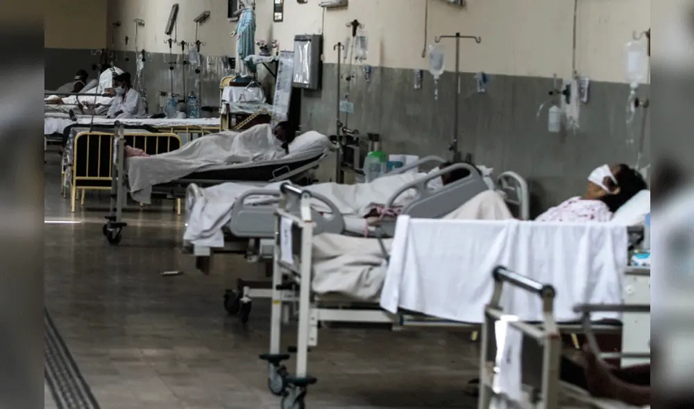 Víctor Echeandía señaló que aumentarán las camas de hospitalización . Foto: La República