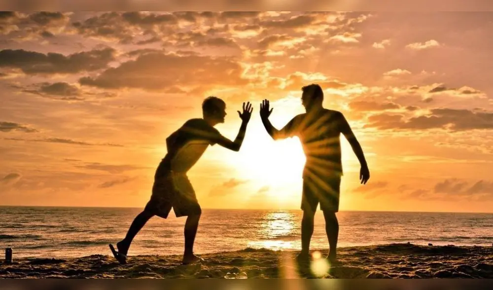 Las fechas y celebraciones del Día de la amistad en cada país. Foto: EFE