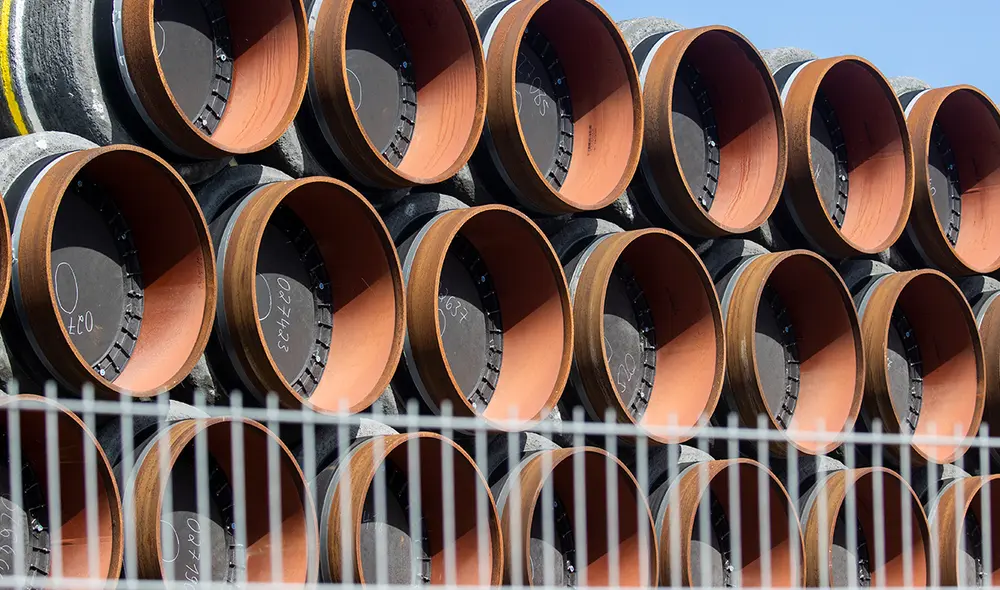 Arabia Saudita decidió reducir voluntariamente su cuota petrolera a un millón de barriles diarios entre febrero y marzo del 2021. Foto: AFP Arabia Saudita decidió reducir voluntariamente su cuota petrolera a un millón de barriles diarios entre febrero y marzo del 2021. Foto: AFP