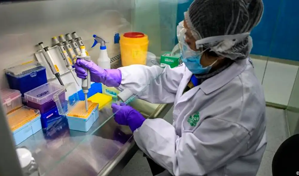 Desde el Anlis-Malbrán indicaron que la variante de Río de Janeiro también se encontró en Inglaterra y en Canadá. Foto: AFP Desde el Anlis-Malbrán indicaron que la variante de Río de Janeiro también se encontró en Inglaterra y en Canadá. Foto: AFP